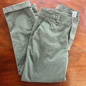GAP for the Good Khaki Green Chinos, Girlfriend Khaki, women’s 8